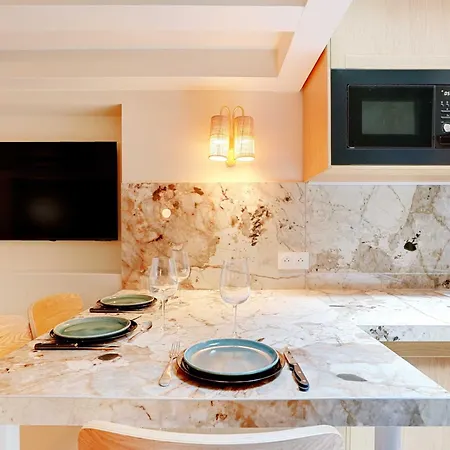 Chic And Cosy Apartment-canal Saint Martin Апартаменты Париж