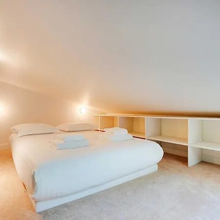 Chic And Cosy Apartment-canal Saint Martin Апартаменты *