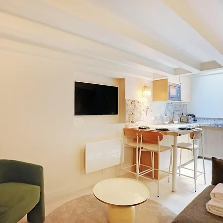 Chic And Cosy Apartment-canal Saint Martin * Paris